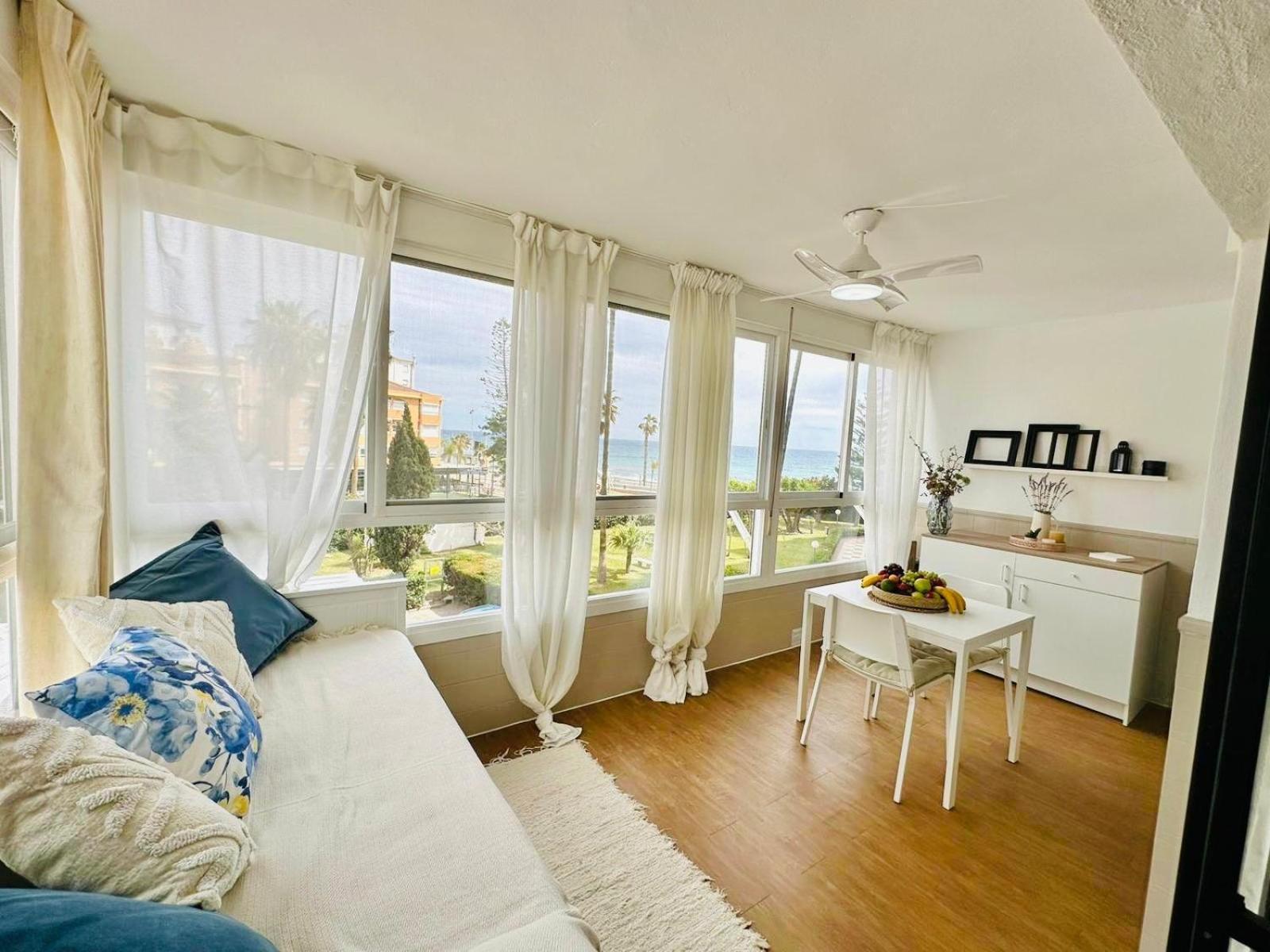 Estudio Pepa Luna Algarrobo Beach Malaga Zewnętrze zdjęcie
